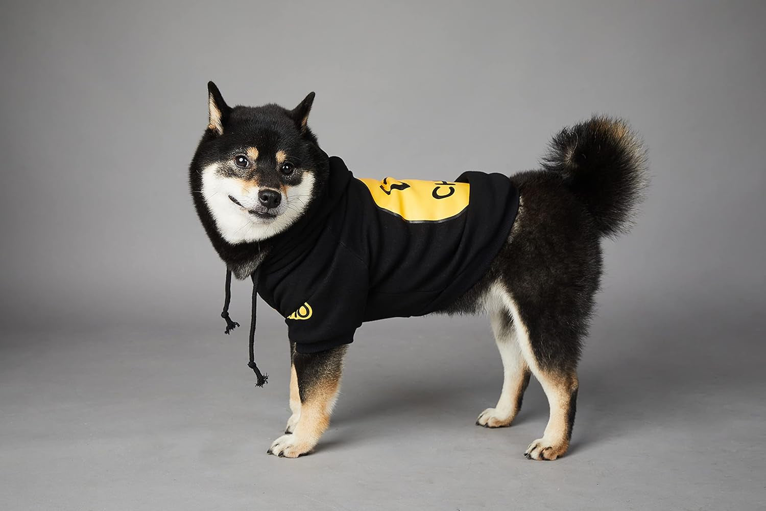 Smiley Face Dog Hoodie – Soft Cotton Pet Sweatshirt with Leash Hole for Dogs and Cats, Black 2XL