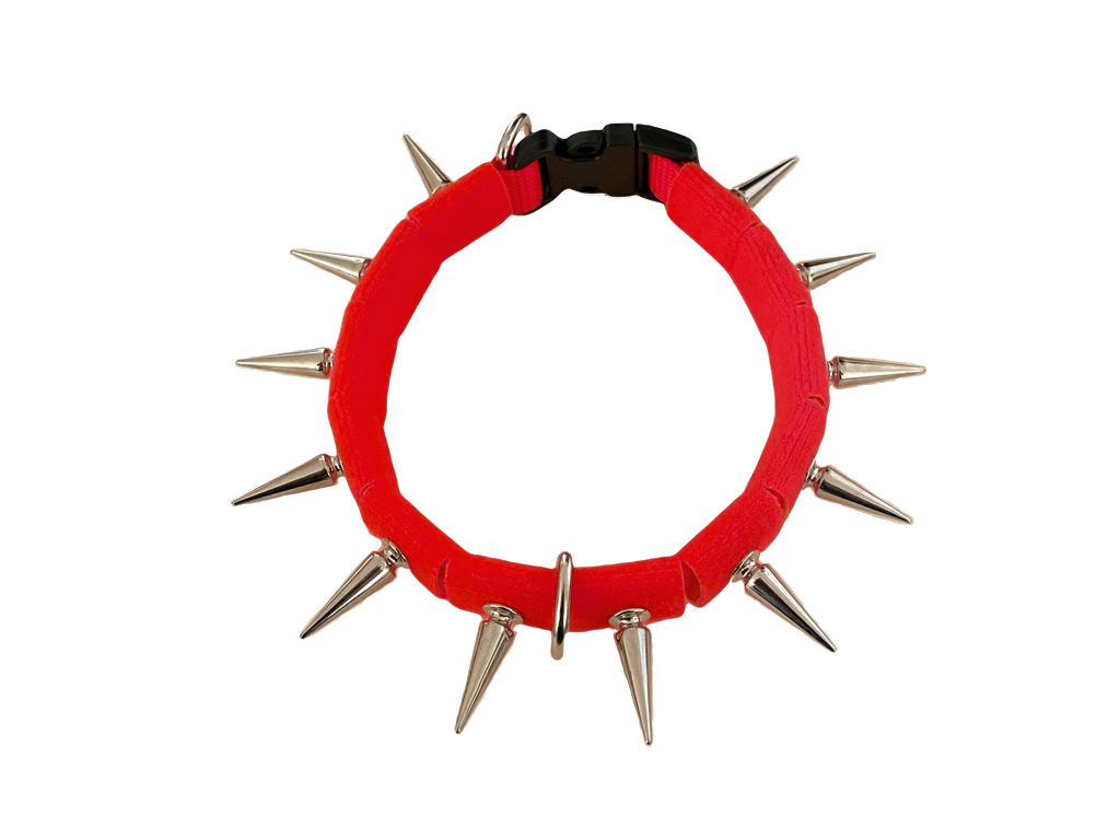 CoyoteCollar Spiked Dog Collar – Adjustable Neck Protection