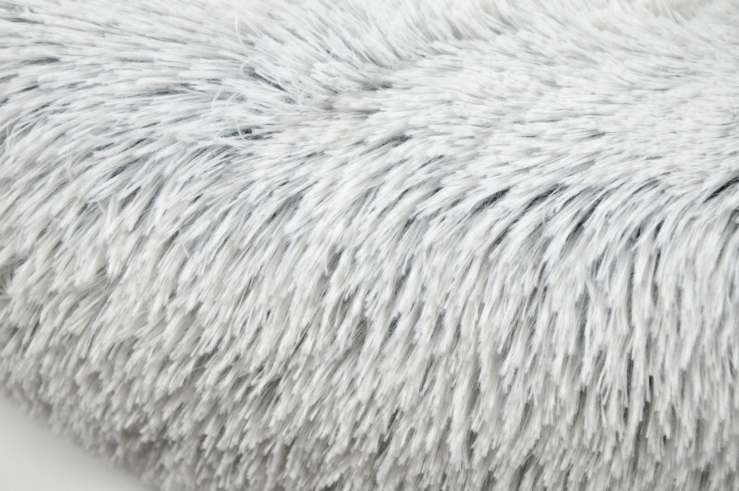 Mr. Peanut’s 28” OrthoPlush Pet Bed – Snowflake White Two-Tone Orthopedic Dog &amp; Cat Bed