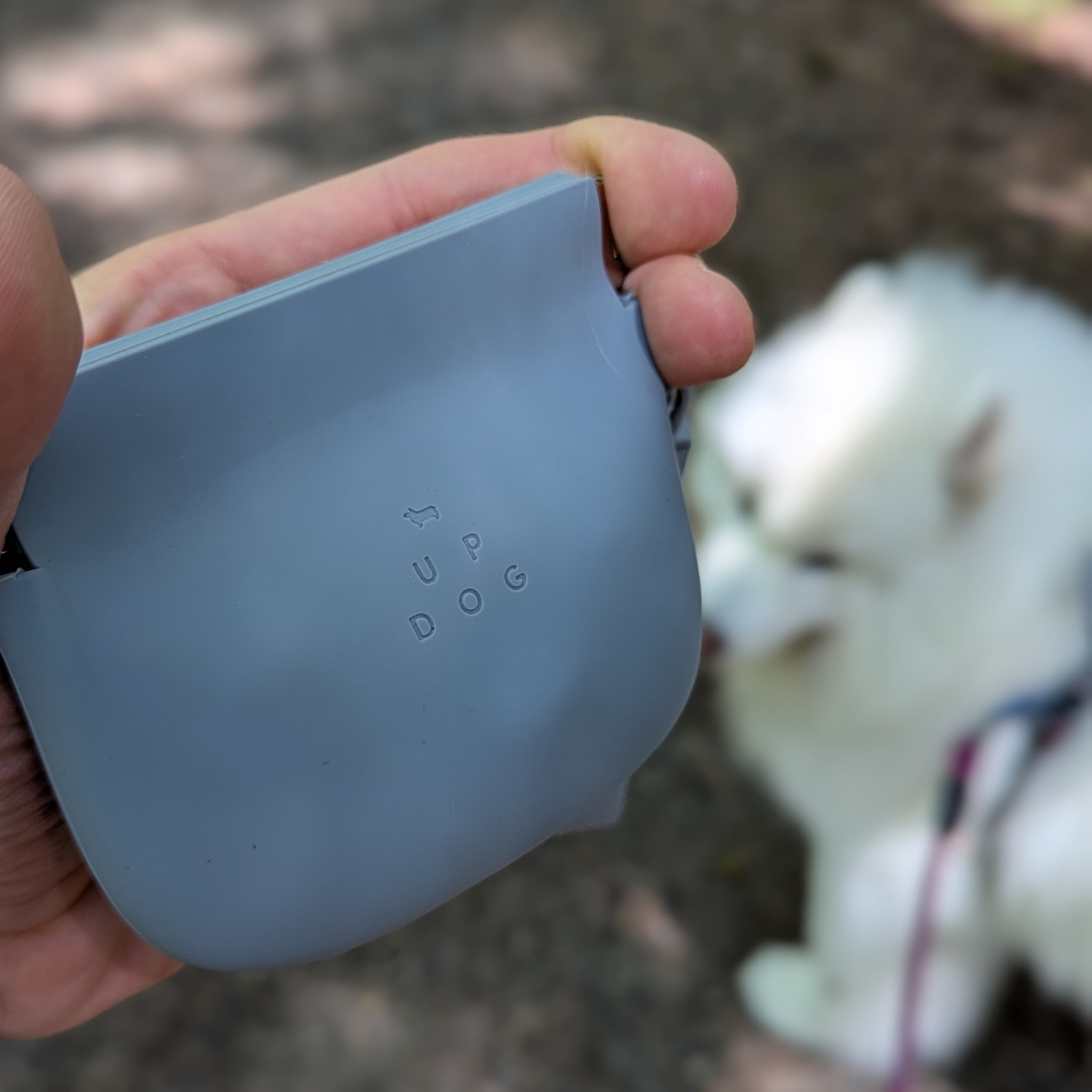 One-Hand Dog Treat Training Pouch – Zipless Silicone Treat Holder