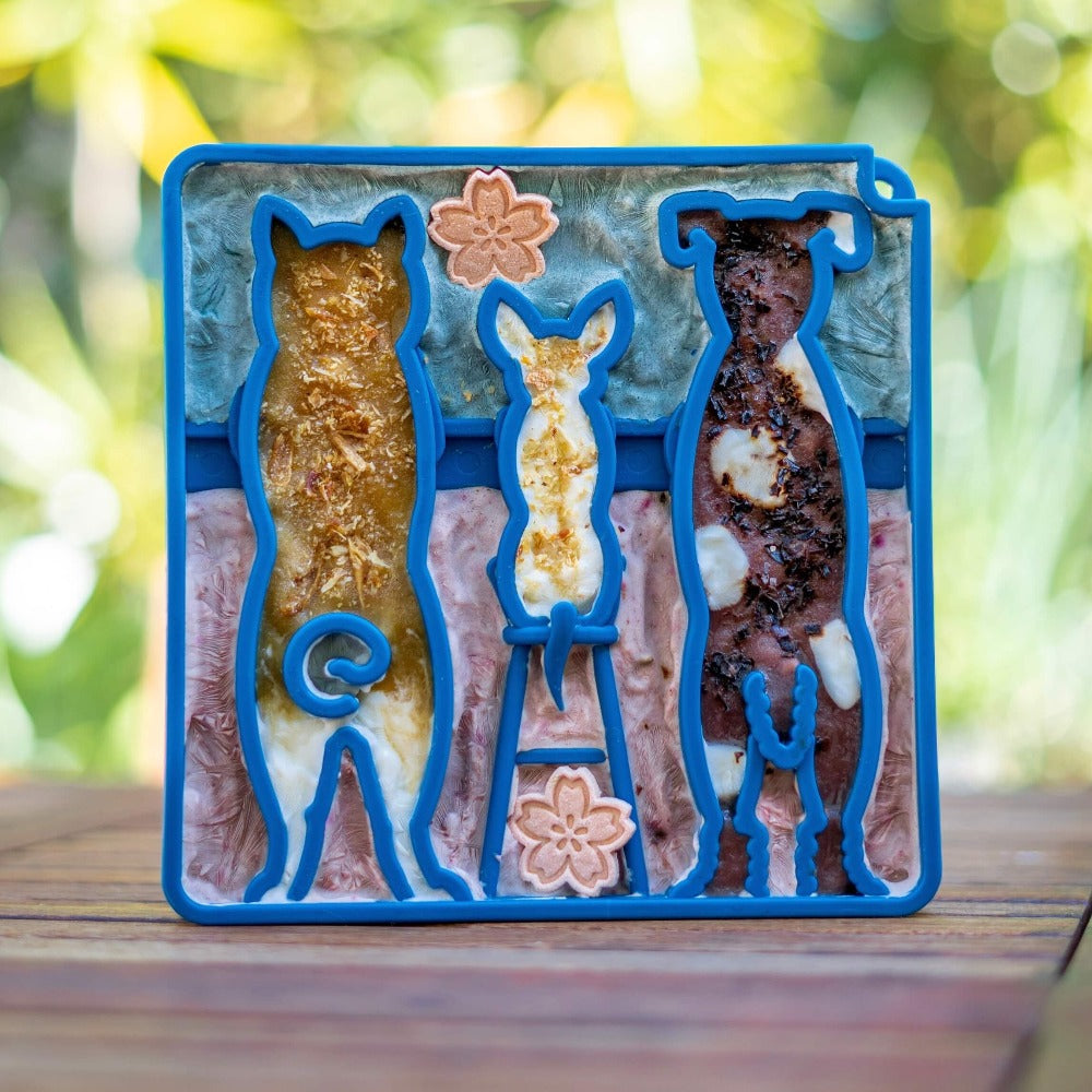 SodaPup Waiting Dogs eTray – Shallow Slow Feeder & Enrichment Tray
